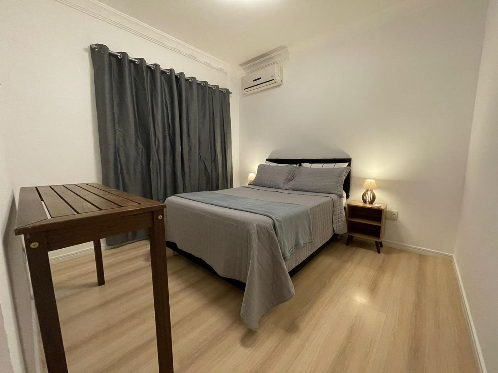 Linda Vista, Um Por Andar, 3 Suites, 2 Garagens