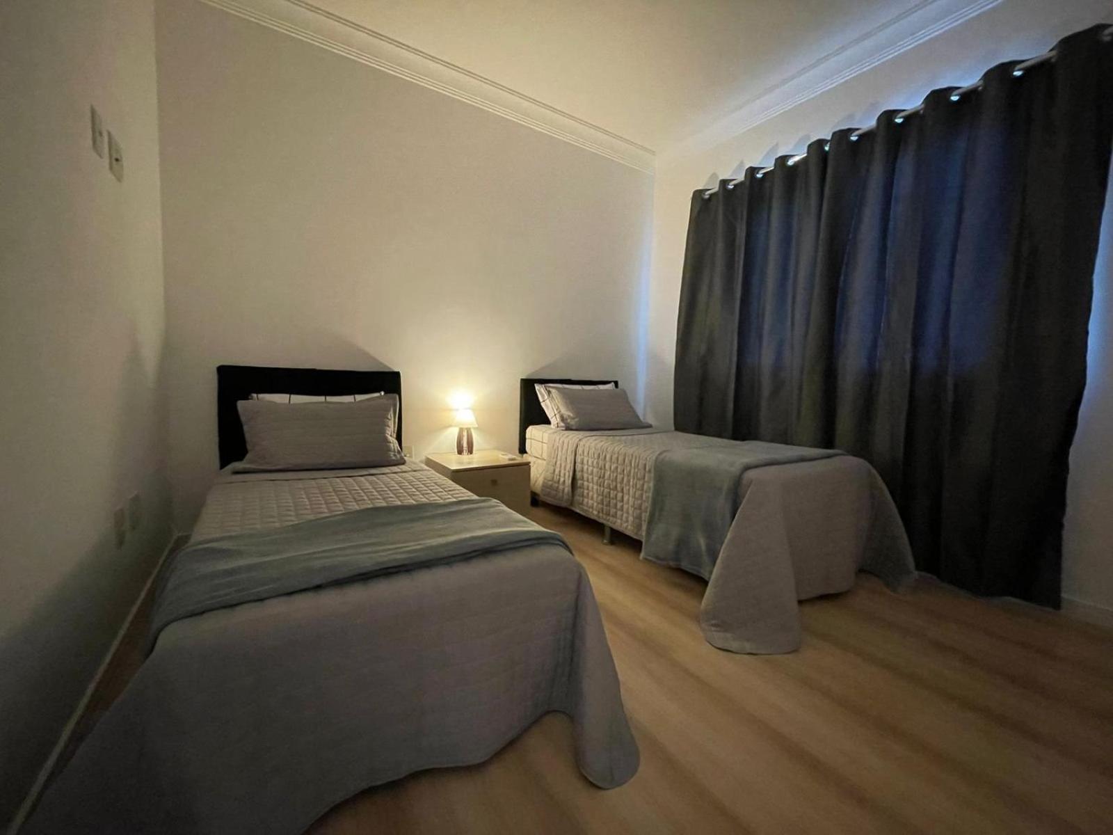 Linda Vista, Um Por Andar, 3 Suites, 2 Garagens Balneario Camboriu