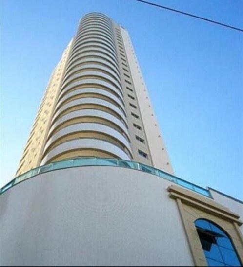 Linda Vista, Um Por Andar, 3 Suites, 2 Garagens