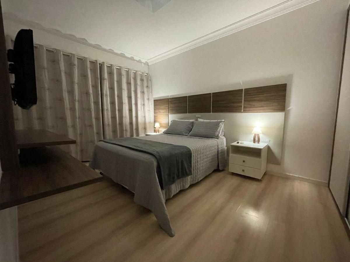 Apartamento Linda Vista, Um Por Andar, 3 Suites, 2 Garagens *