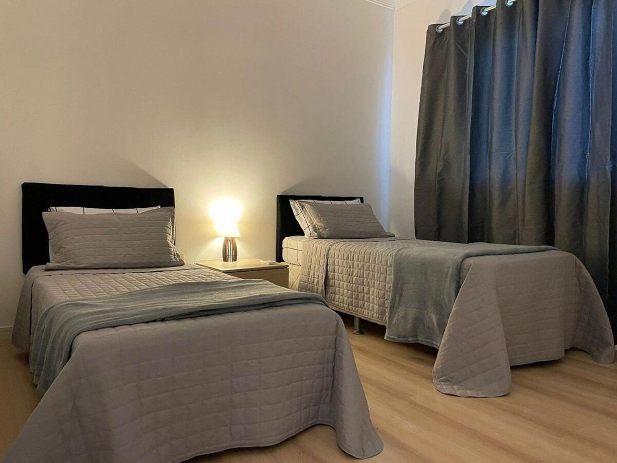 Apartamento Linda Vista, Um Por Andar, 3 Suites, 2 Garagens