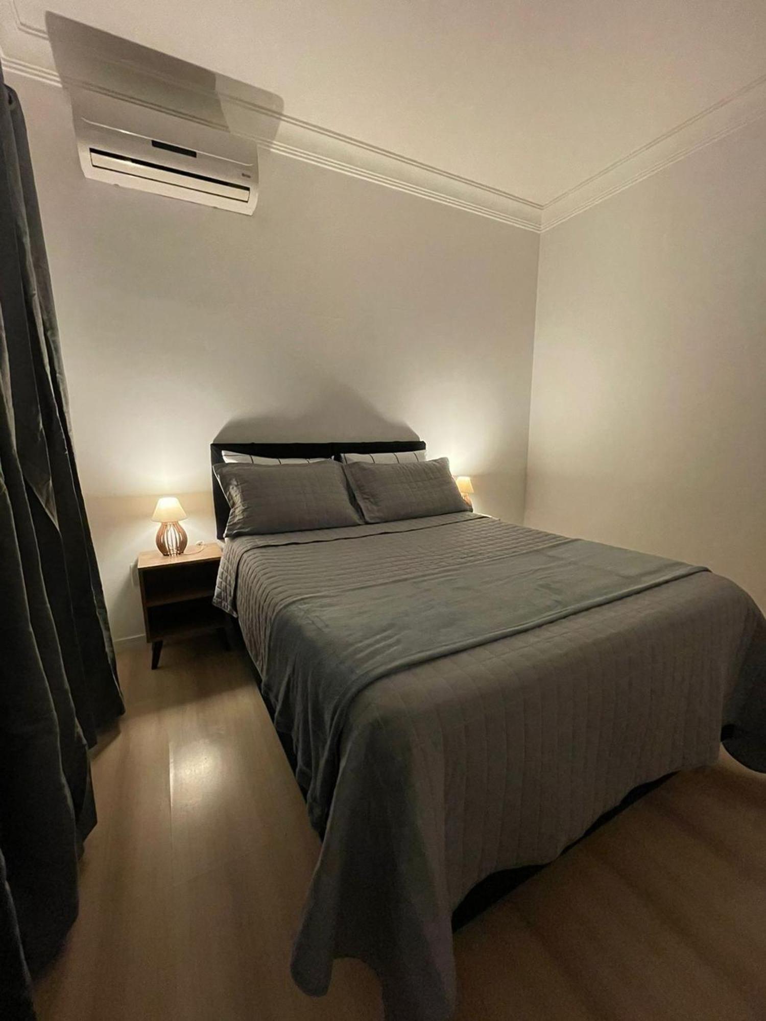 Linda Vista, Um Por Andar, 3 Suites, 2 Garagens Apartamento *