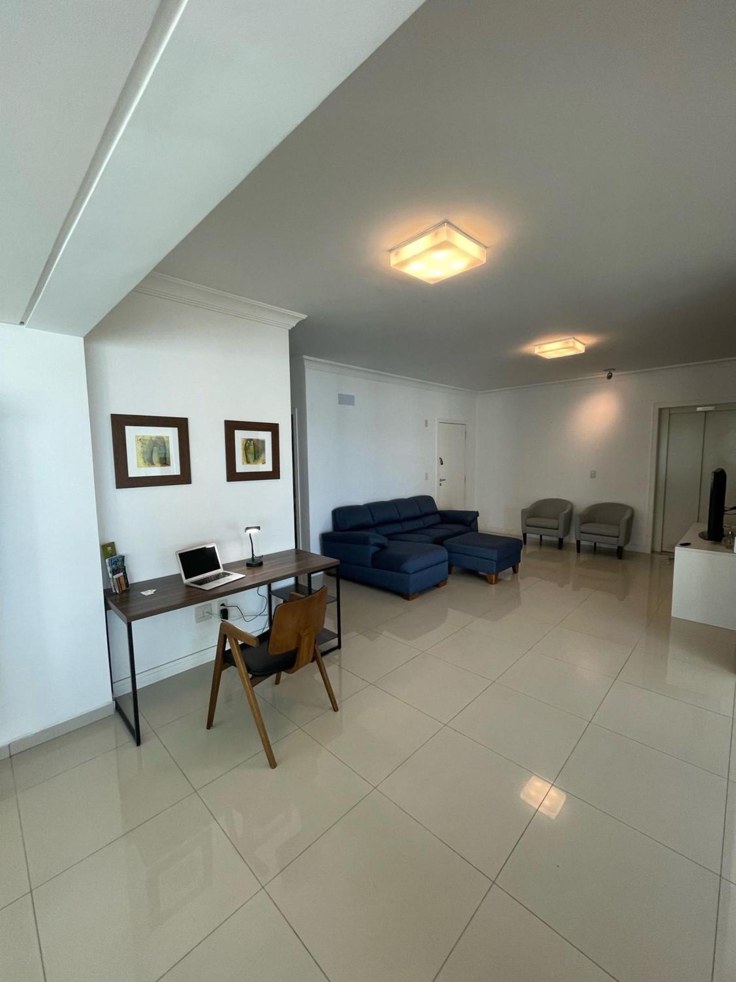 Apartamento Linda Vista, Um Por Andar, 3 Suites, 2 Garagens
